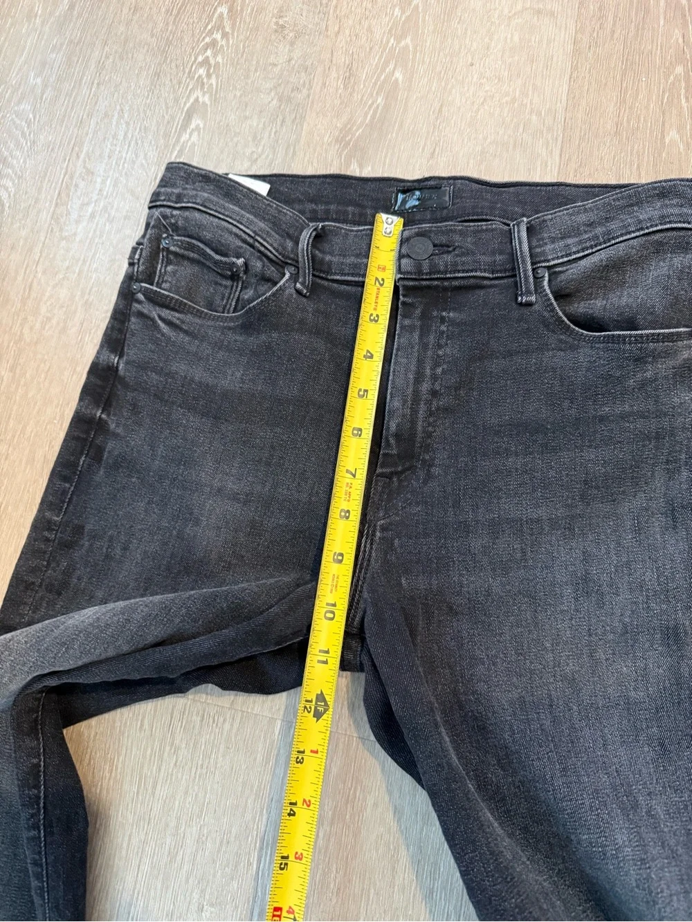 Mother the Weekender Fray in Night Shadow size 30 Flare Raw Hem Casual